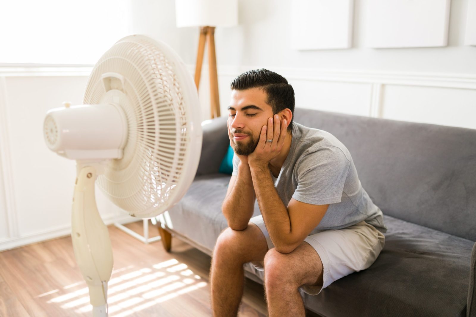 shutterstock_2146836725-scaled-e1666999783222.jpgfit16002C1068ssl1 How to Stay Cool in the Heat Without AC [Video]
