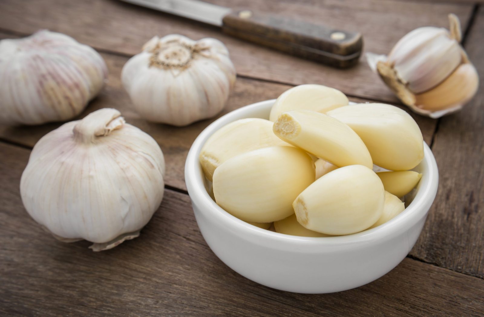 shutterstock_253986025-scaled-e1673046872210.jpgfit16002C1049ssl1 TikTok Hack: Who Knew There Was an Easier Way to Peel Garlic! [Video]