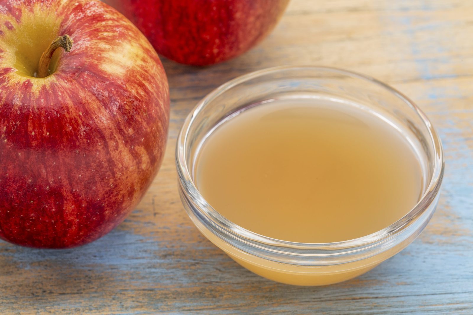 shutterstock_492619195-scaled-e1679009501584.jpgfit16002C1067ssl1 Tips for Using Apple Cider Vinegar to Treat Chronic Yeast Overgrowth (Candida)