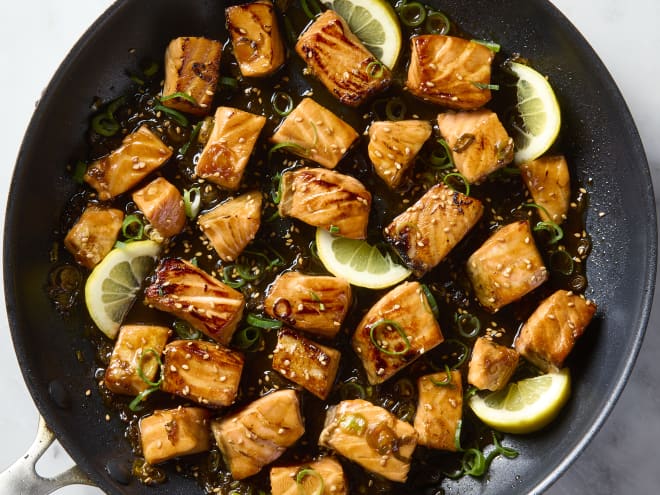 You Only Need 5 Ingredients and 10 Minutes to Make Honey-Glazed Salmon Bites
